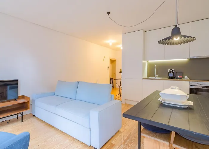 1-Bedroom Beautiful Apartment In Oporto