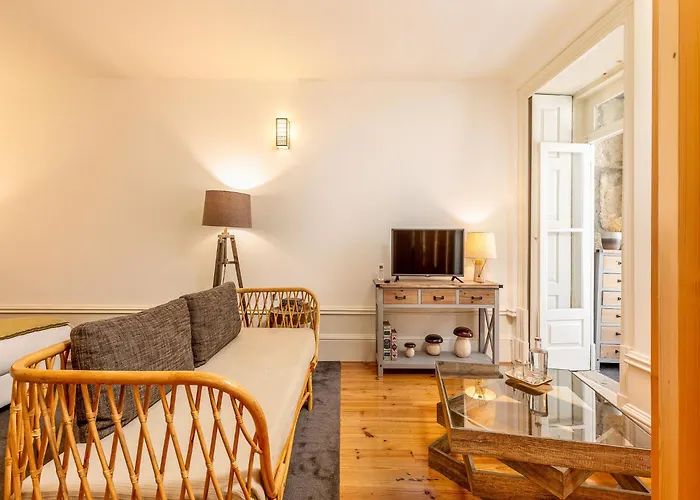 Modern Porto Studio With Essential Amenities