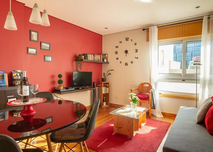 Francos Relaxing Apartment By The Metro