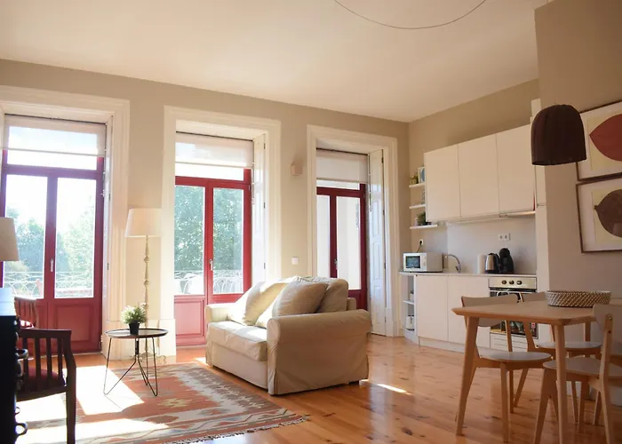 Liiiving In Porto - Vintage Balcony Apartment