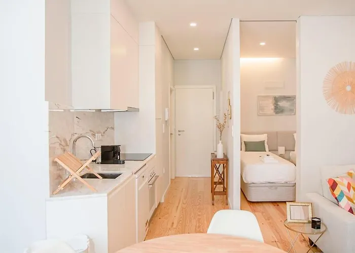 Liiiving In Porto - Aliados Stone Apartment