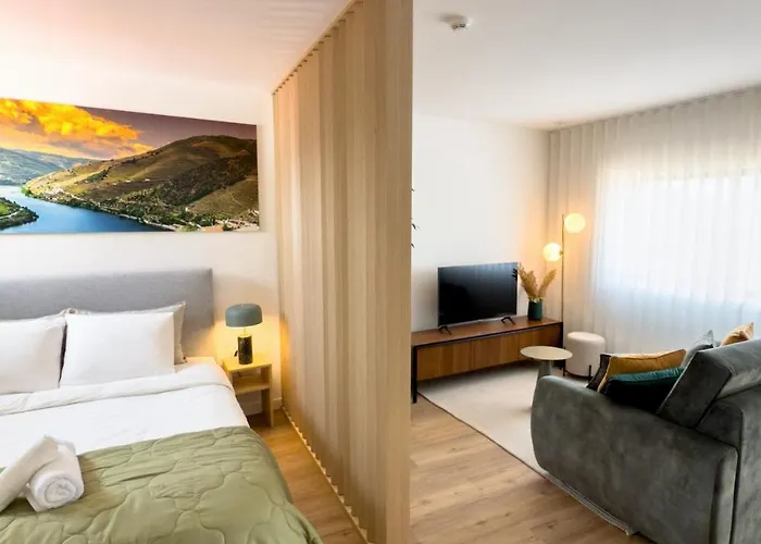 Lighthouse By Mymoradia I Vue & Elegance A Porto