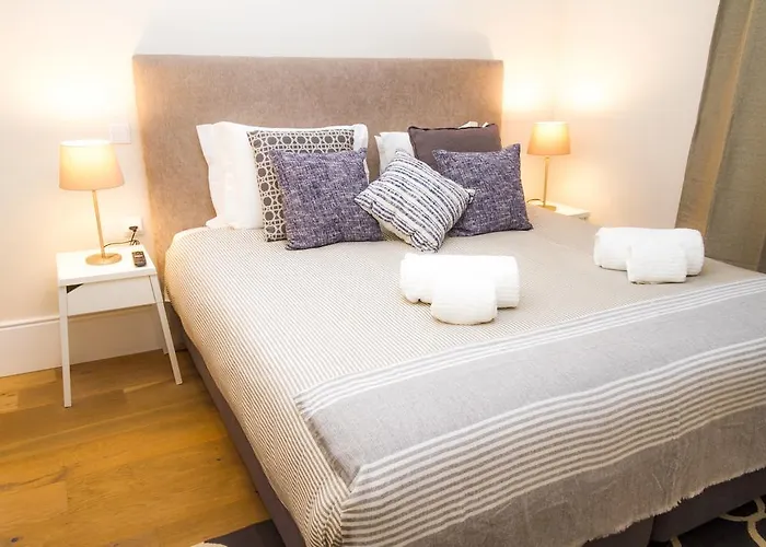 Liiiving In Porto | Central Garden Flat