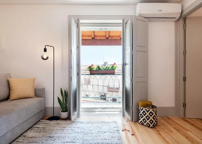 Lovelystay - Sun Loft W/ Balcony