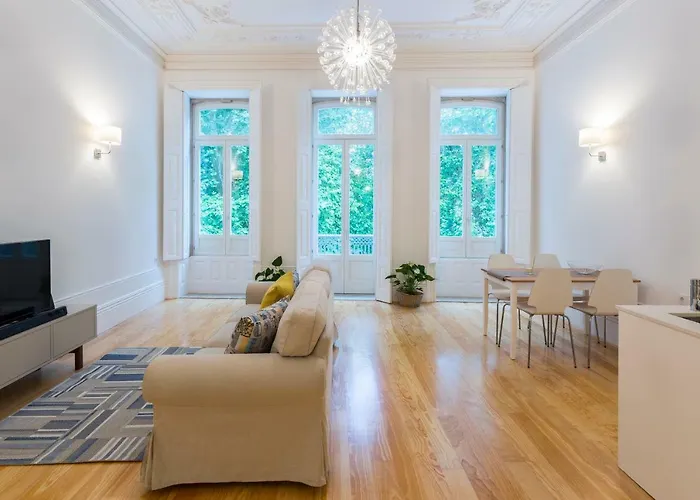 Lolla\'S Dream House