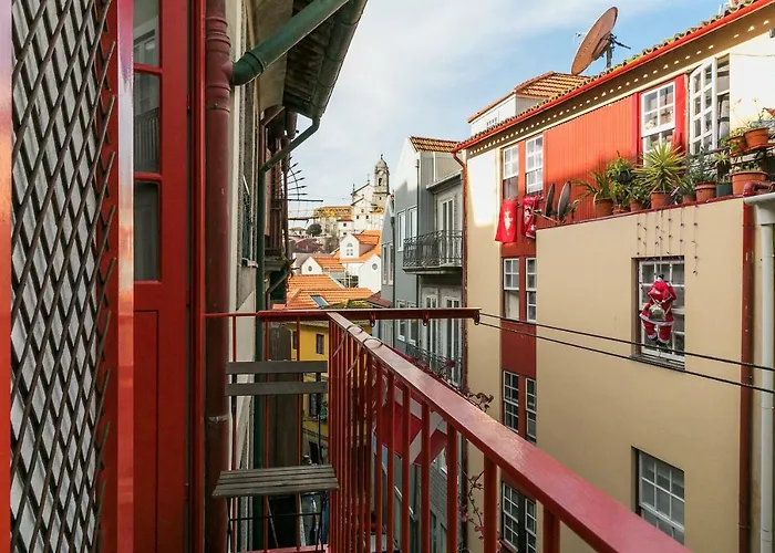 Porto Insight Apartments- With Balcony