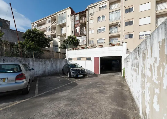 Lovelystay - The Porto Getaway W/ Free Parking