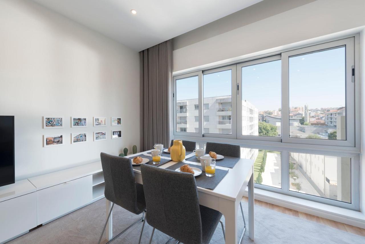 Lovelystay - Downtown Modern 2br Flat With Free Parking Apartment *