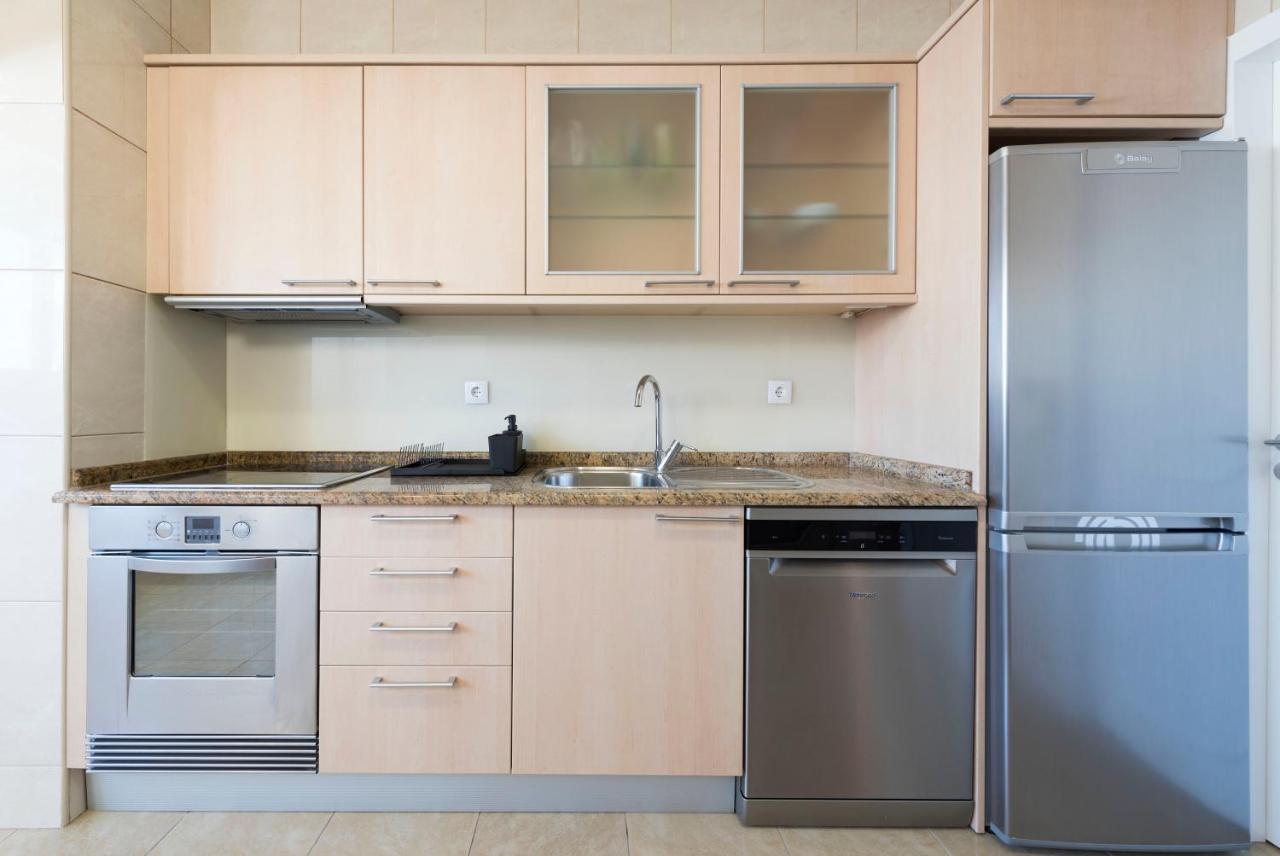 Lovelystay - Downtown Modern 2br Flat With Free Parking *