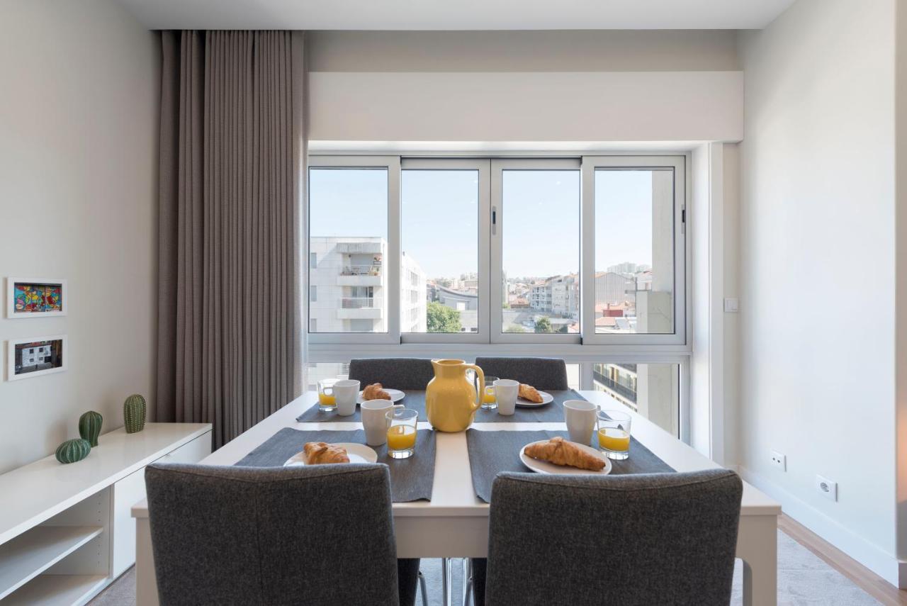 Apartment Lovelystay - Downtown Modern 2br Flat With Free Parking Porto