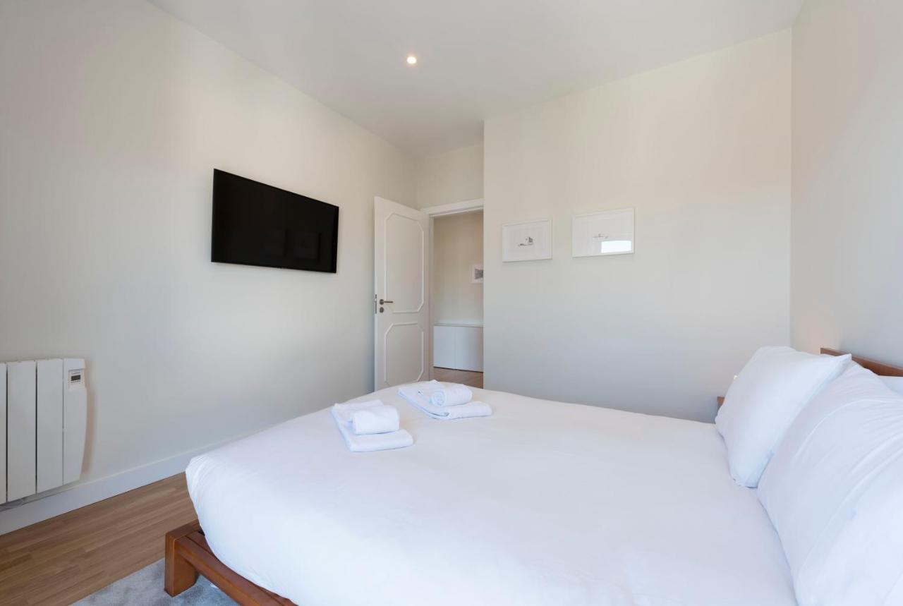 Lovelystay - Downtown Modern 2br Flat With Free Parking Apartment Porto