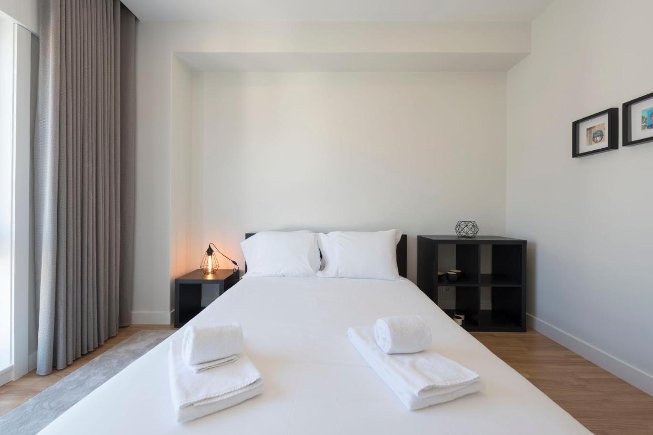 Lovelystay - Downtown Modern 2br Flat With Free Parking Apartment