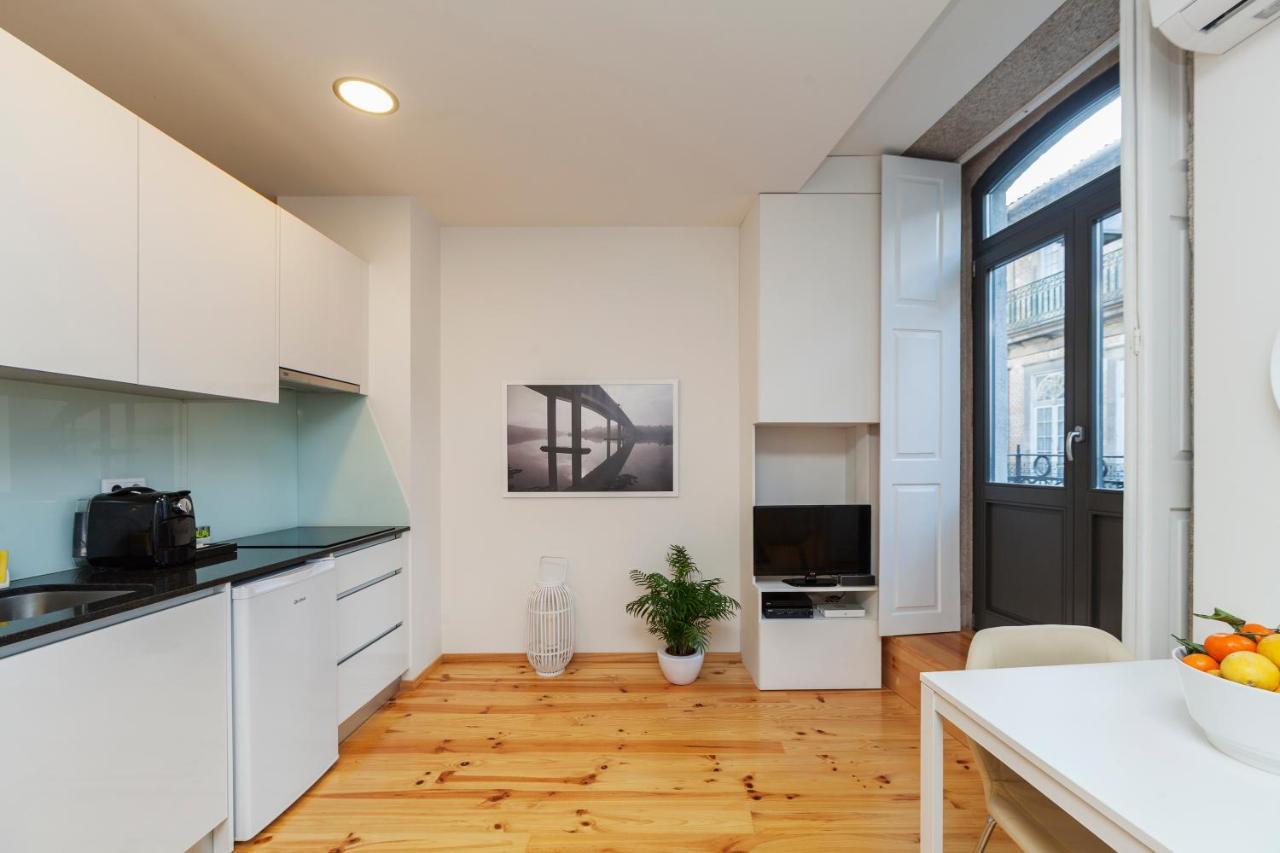 Apartment Bo - Almada *