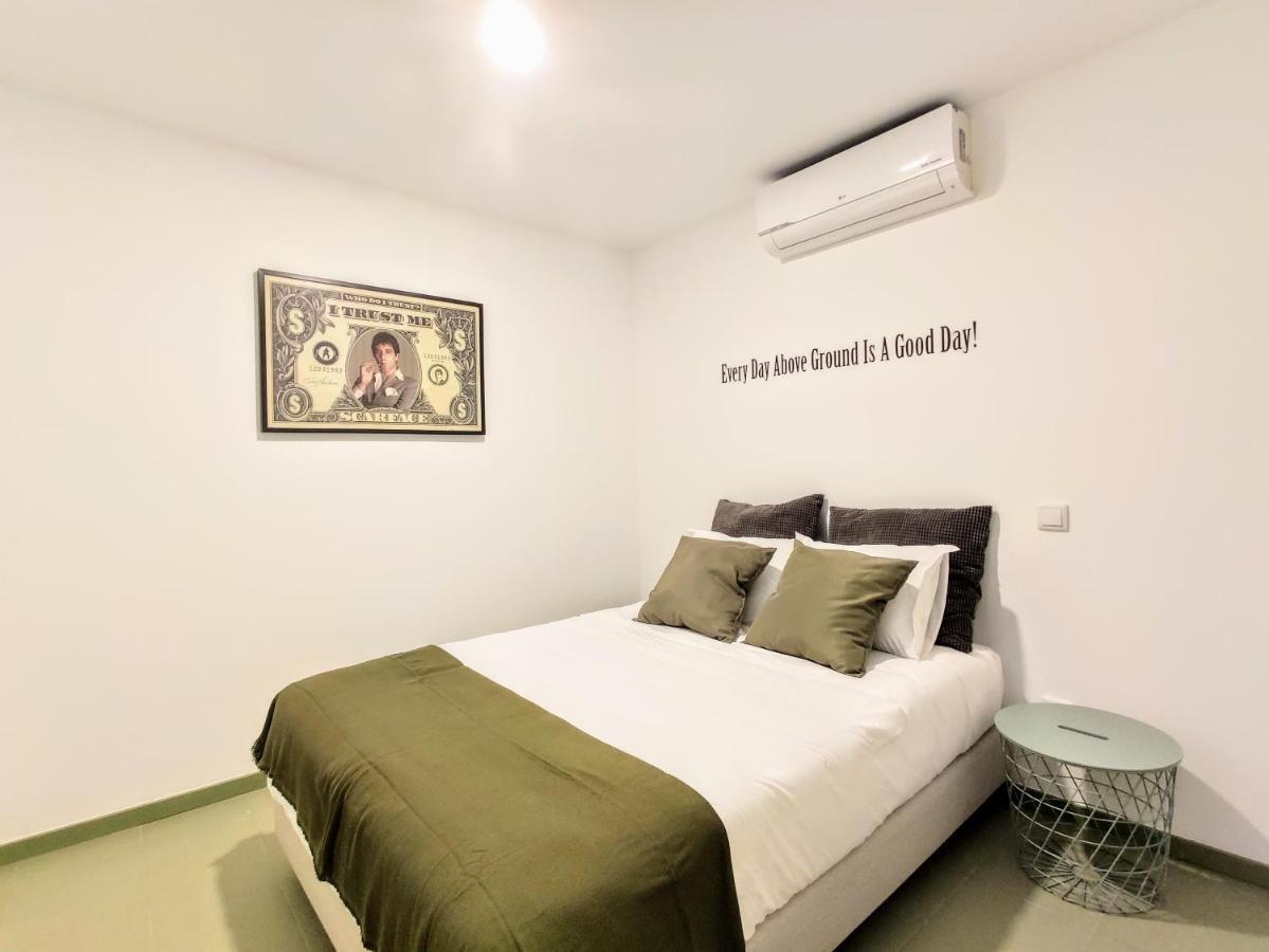 Apartment Bombarda Cinema