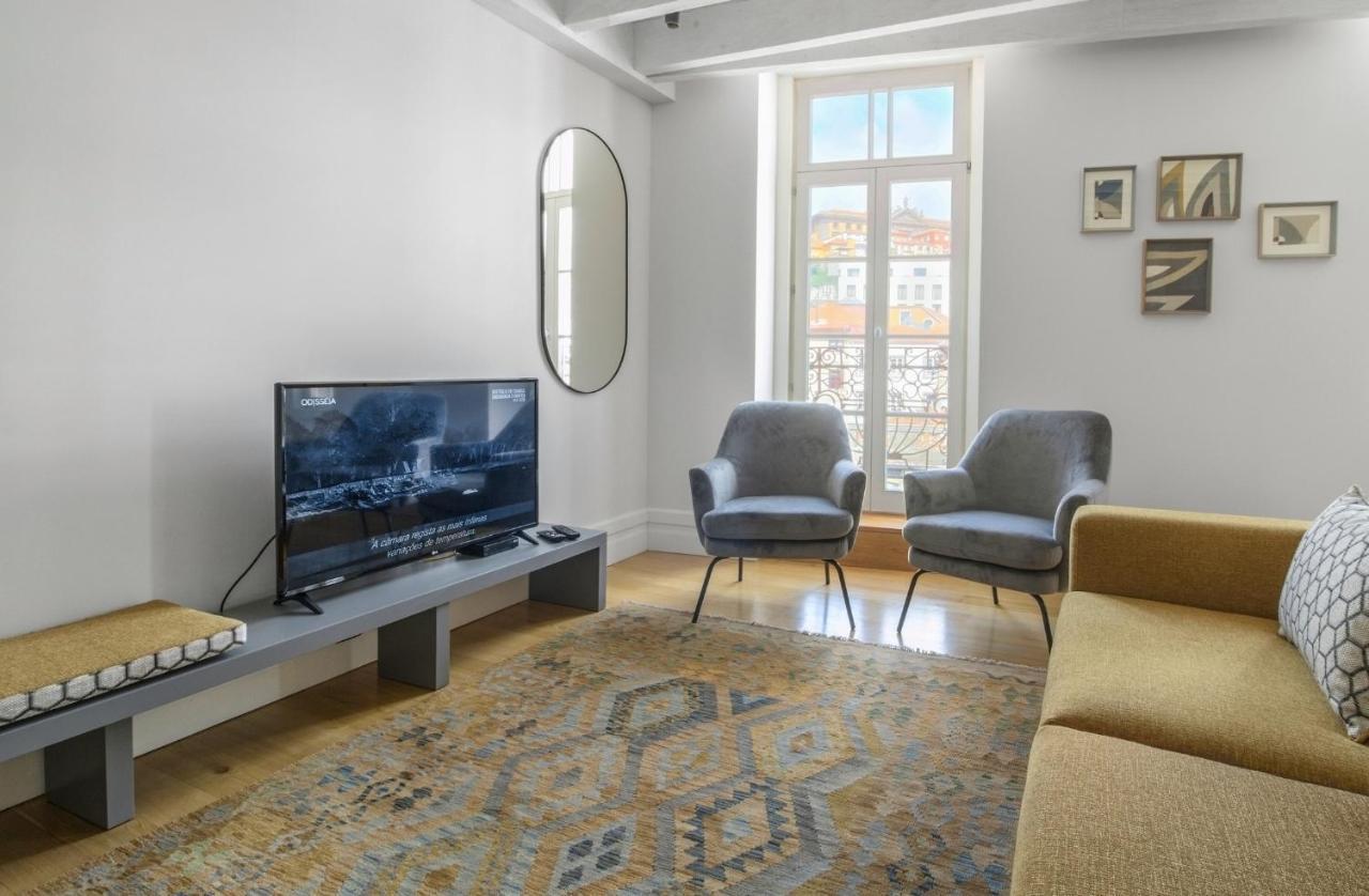 Msc Flat 8 Apartment *