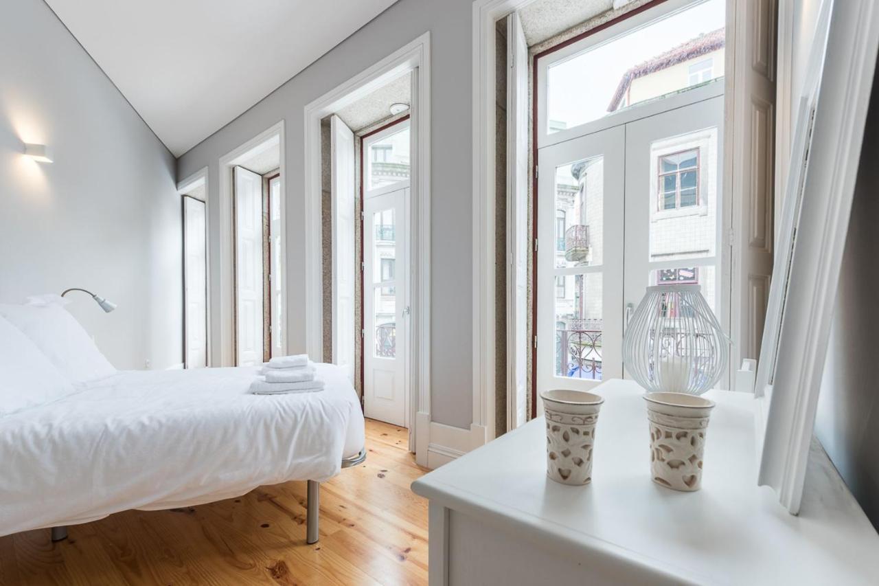 Lovelystay - Windows With Ac By Station *