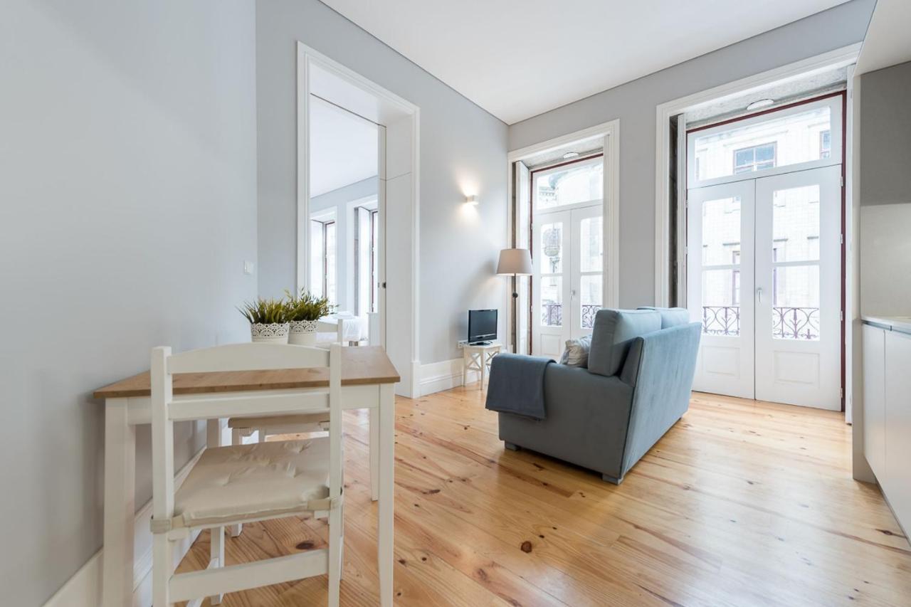 Lovelystay - Windows With Ac By Station * Porto
