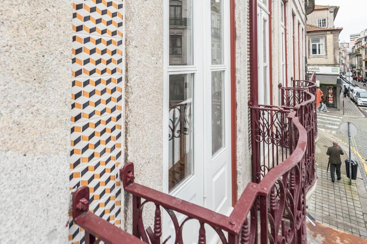 Lovelystay - Windows With Ac By Station