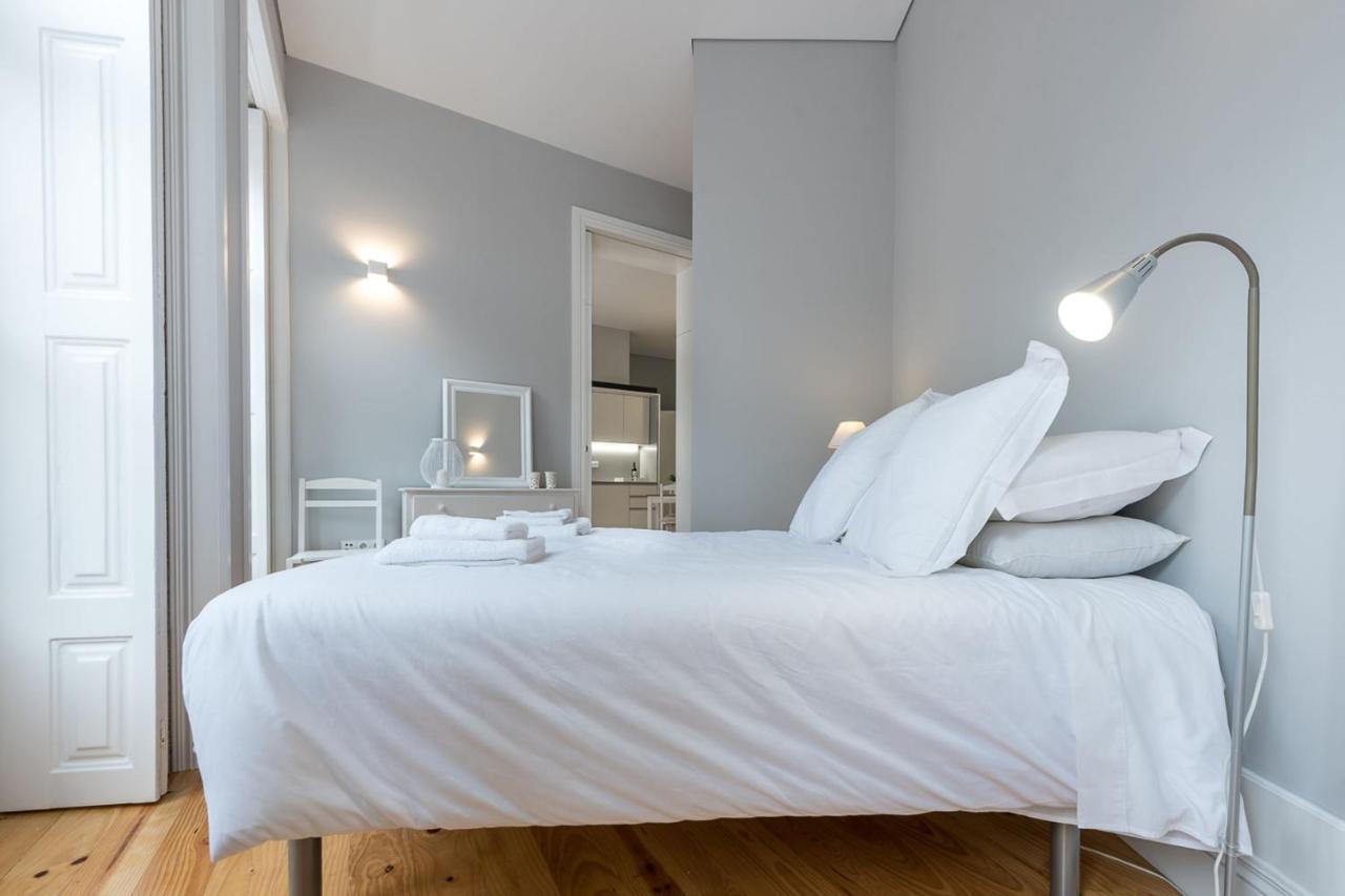 Lovelystay - Windows With Ac By Station *