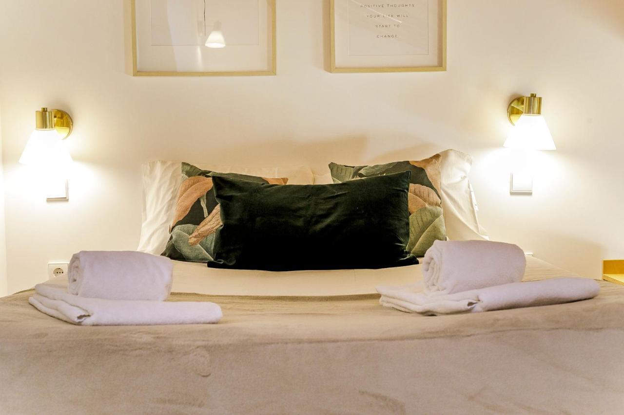Lovelystay - Burgaes Apartment Porto