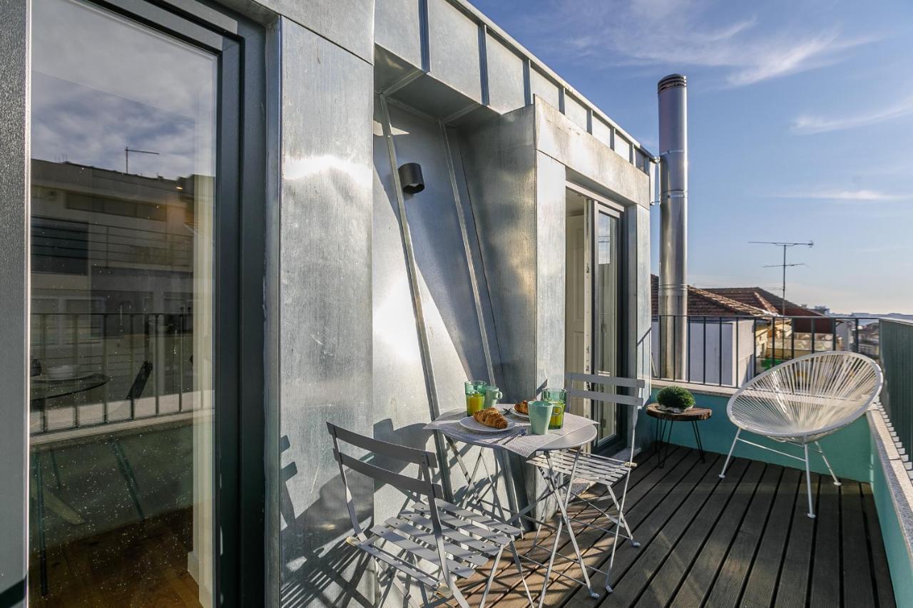 Apartment Lovelystay - Downtown With Pool, Ac And Balcony Porto