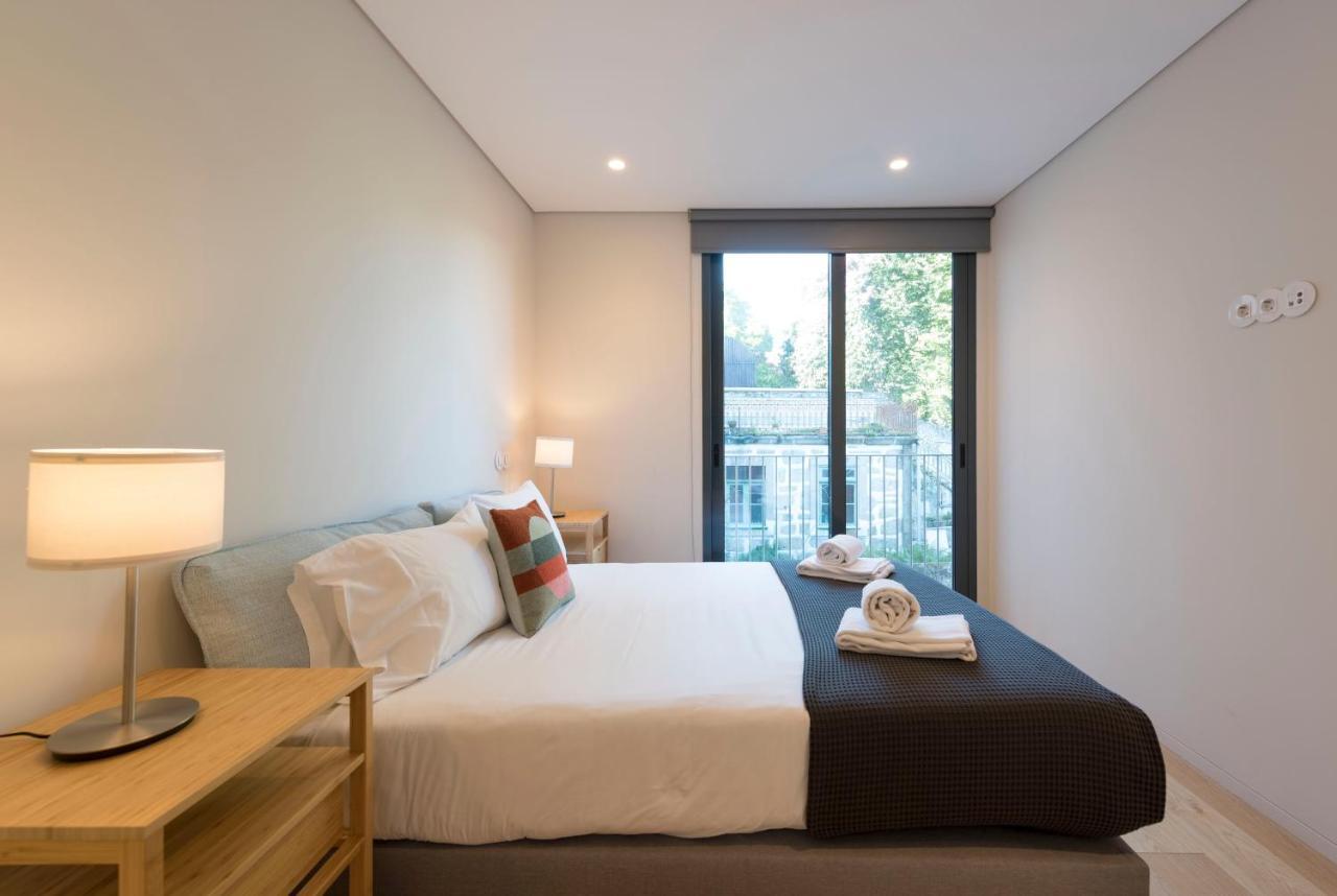 Lovelystay - Primrose 2br Flat With Free Parking, Ac And Balcony Apartment Porto