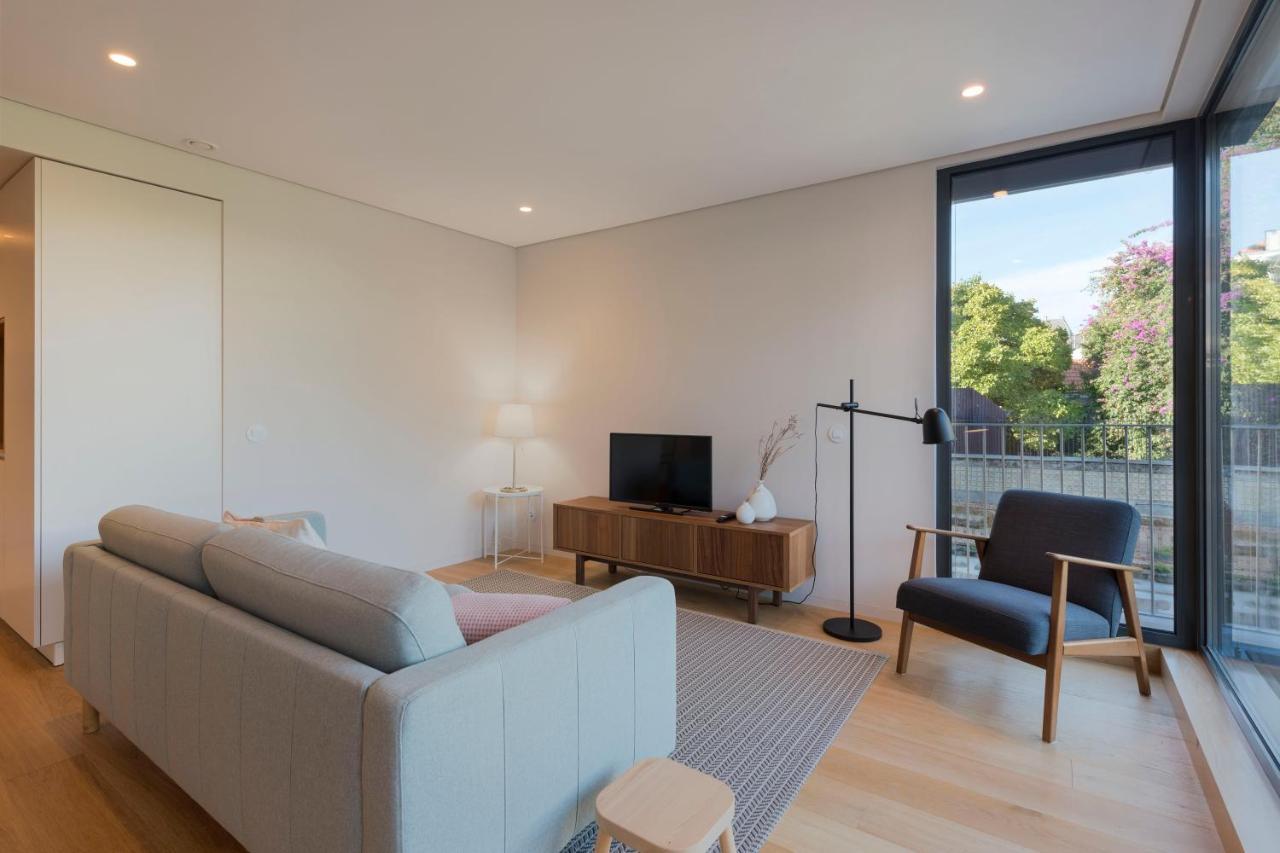 Lovelystay - Primrose 2br Flat With Free Parking, Ac And Balcony Porto