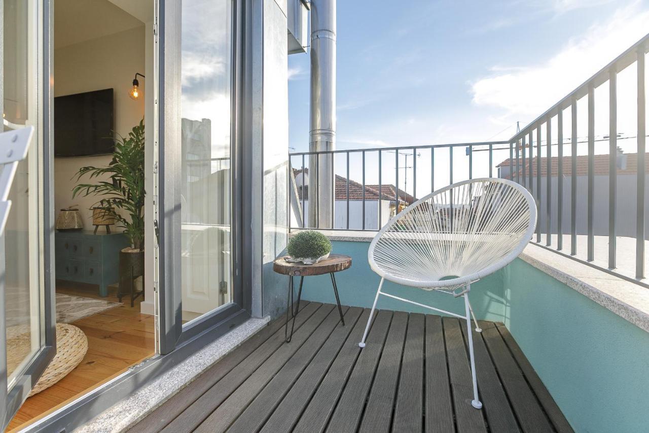 Apartment Lovelystay - Downtown With Pool, Ac And Balcony Porto
