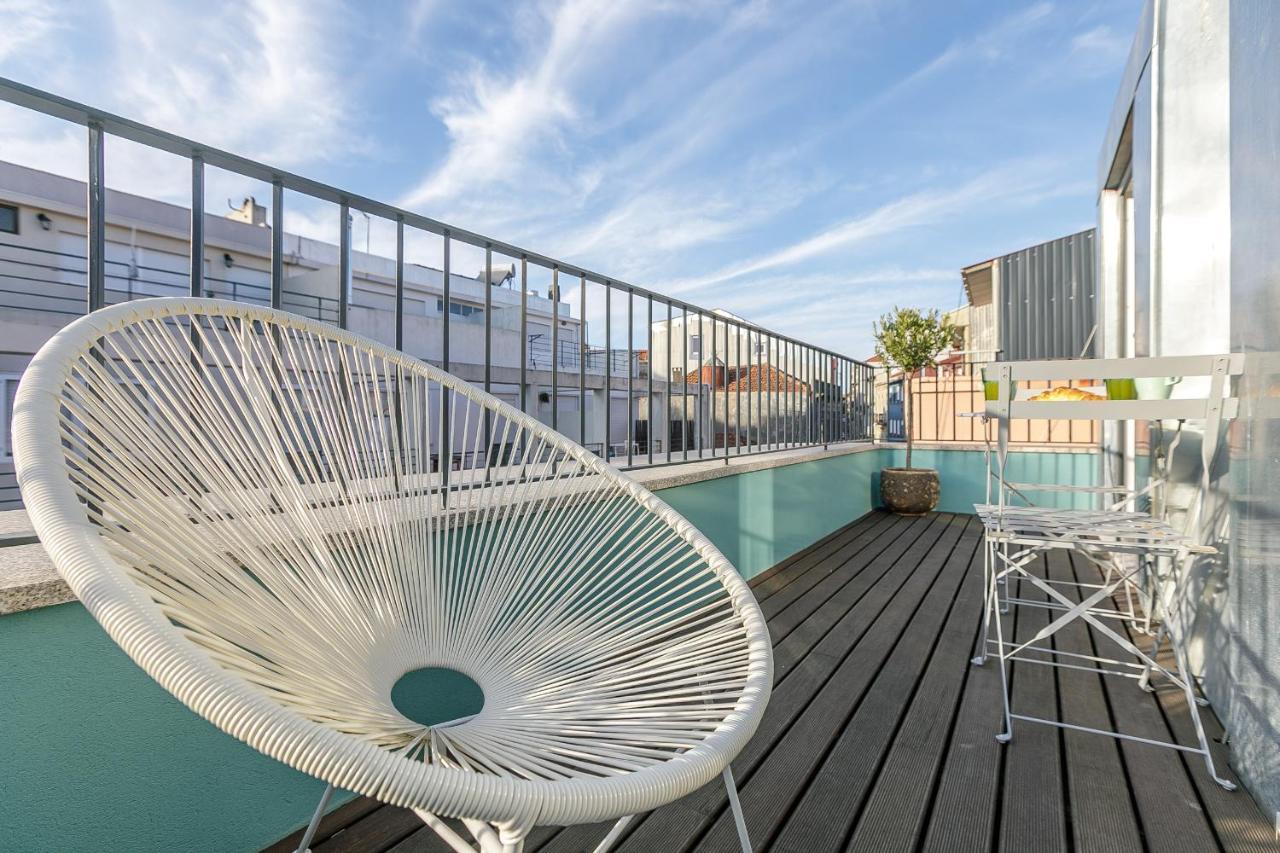 Lovelystay - Downtown With Pool, Ac And Balcony Apartment Porto