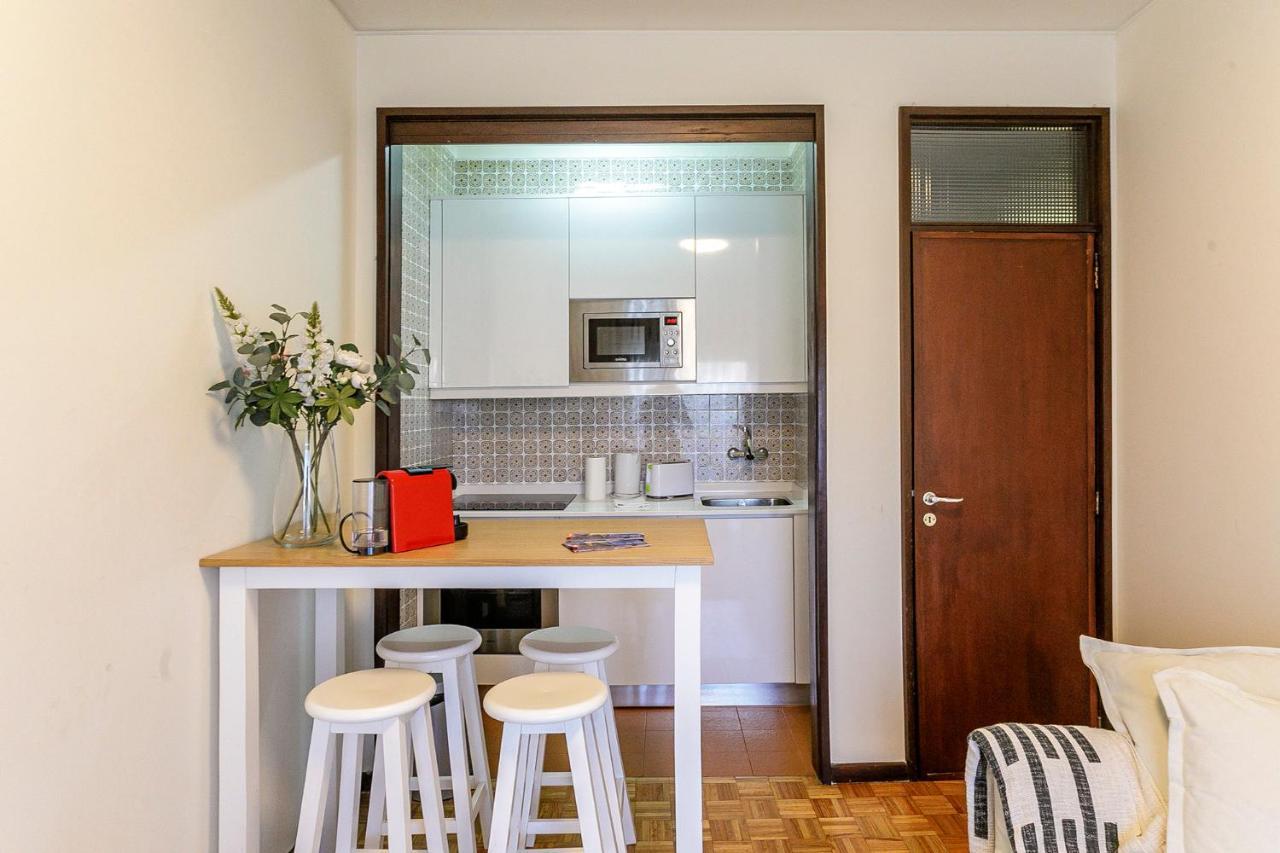 Lovelystay - Genuine Bonfim Balcony Flat Apartment Porto