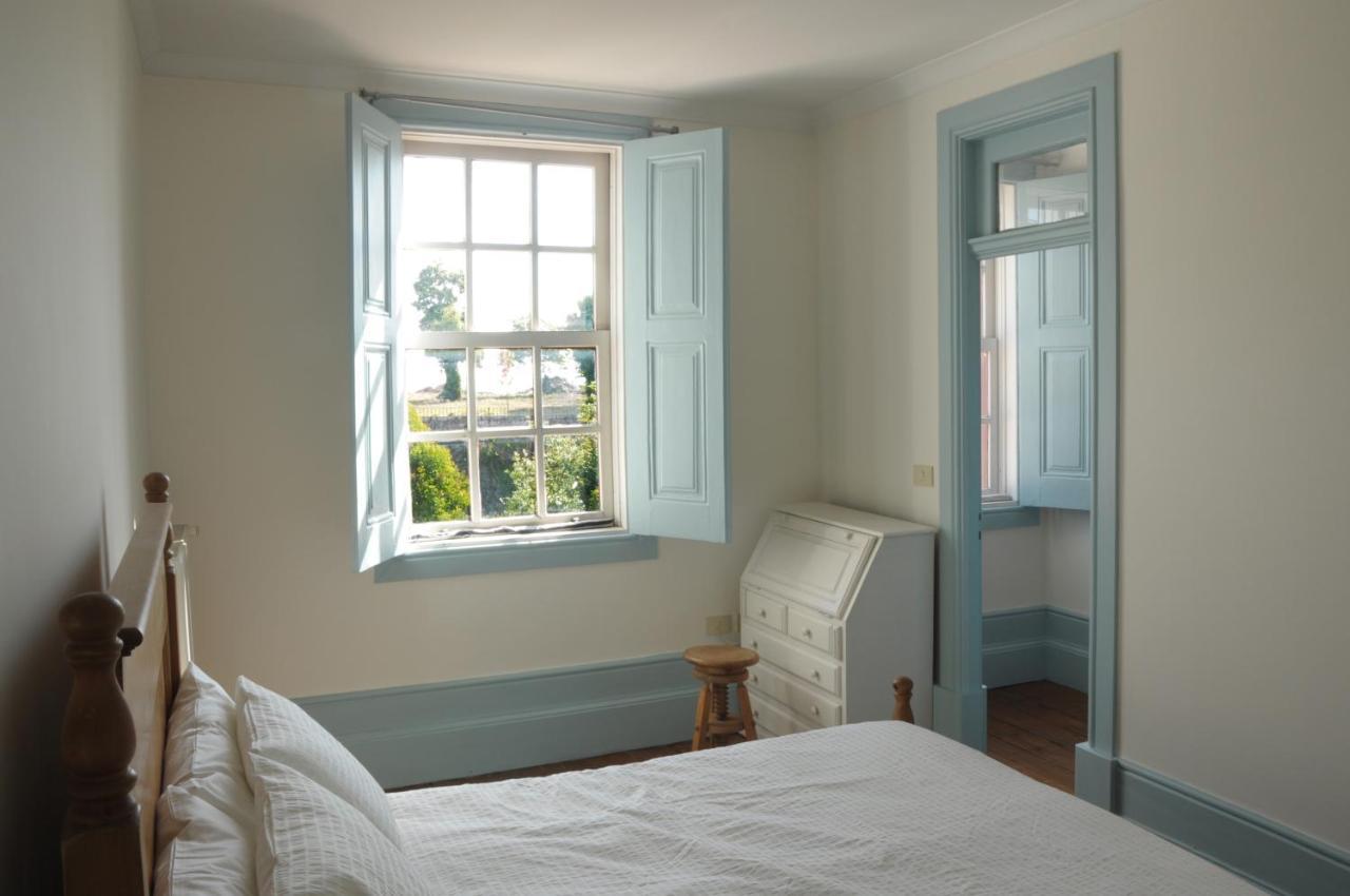 9:36 - Bed & Breakfast