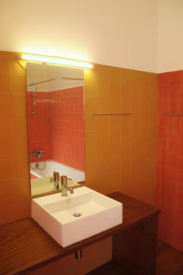 9:36 - Bed & Breakfast Porto