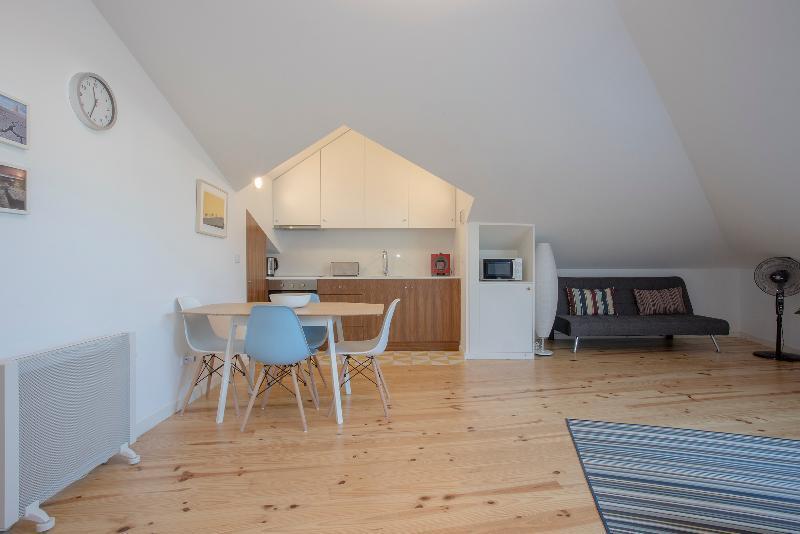 Cosy Downtown Apartment *