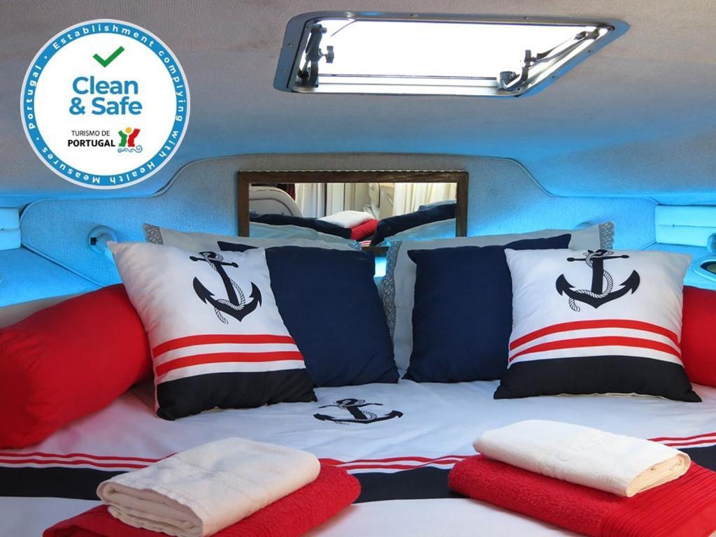 Sleepboat Barco *