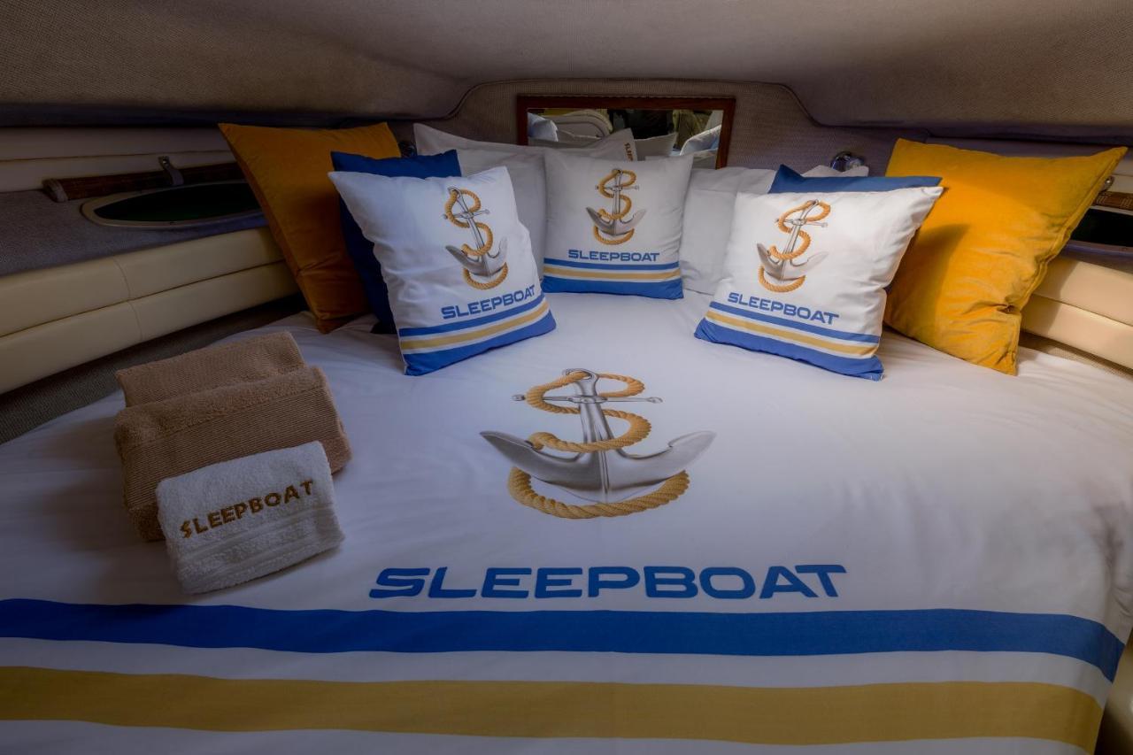 Botel Sleepboat Barco