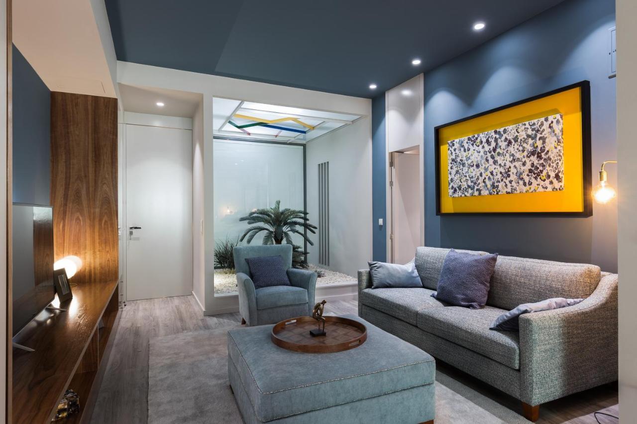 Charming Luxurious Flat With Garage By Host Wise Apartment
