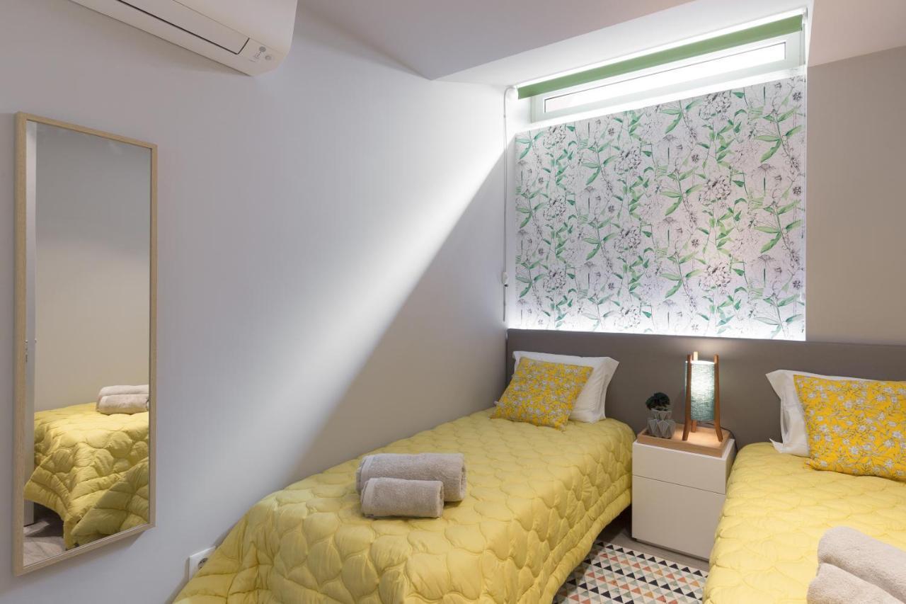 Charming Luxurious Flat With Garage By Host Wise *