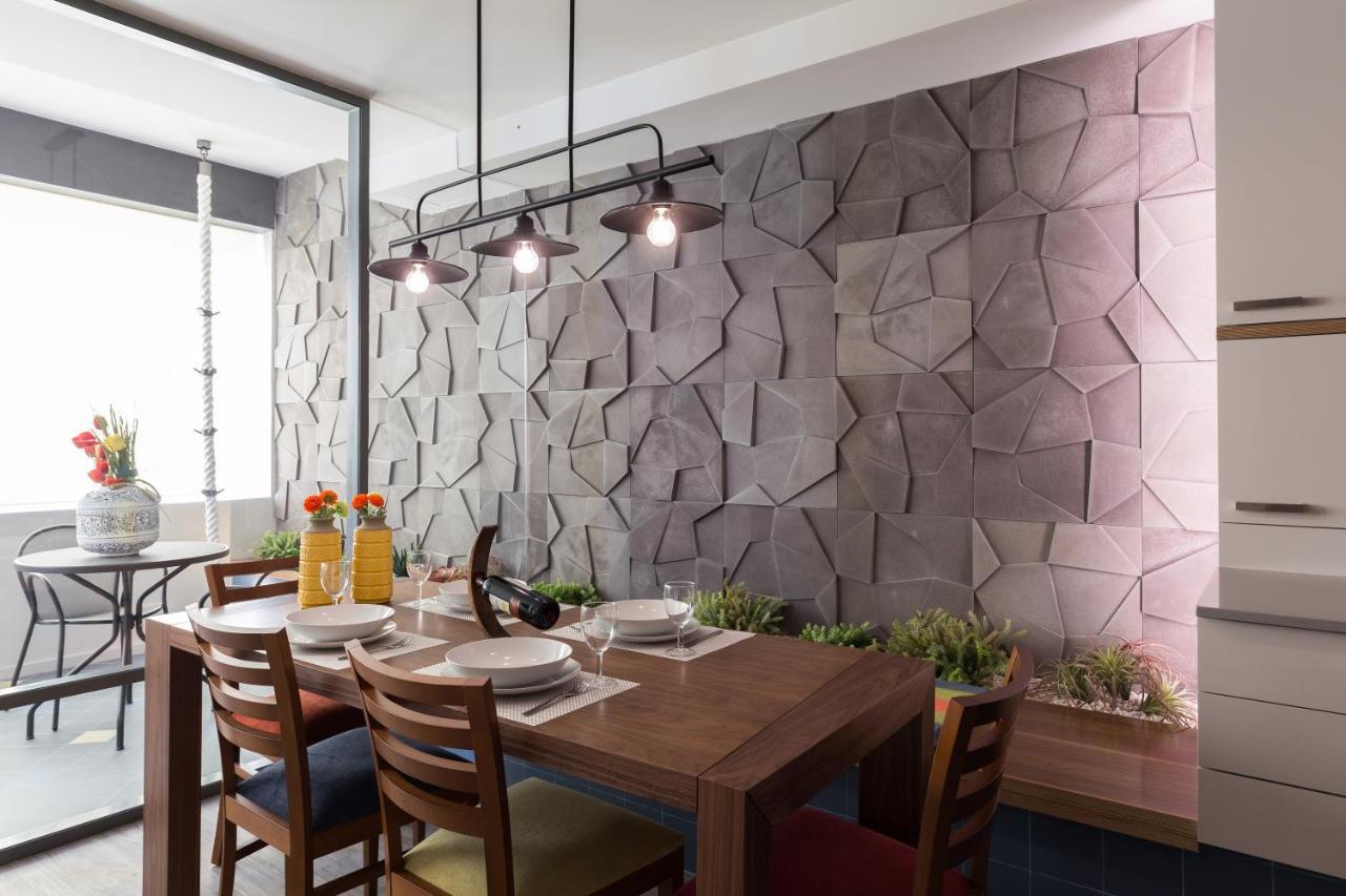 Charming Luxurious Flat With Garage By Host Wise Apartment *