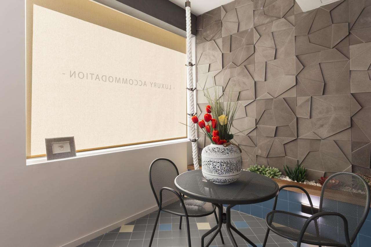 Charming Luxurious Flat With Garage By Host Wise Apartamento