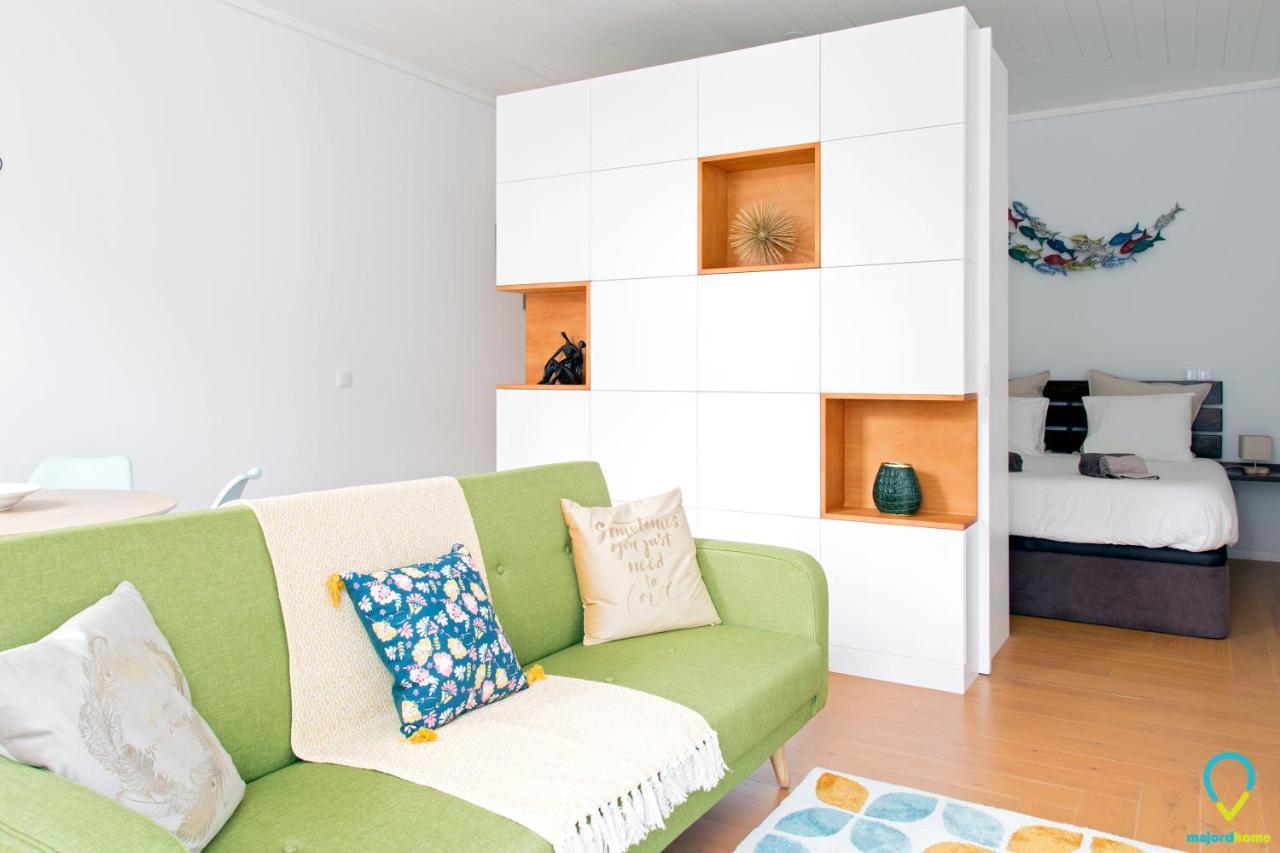 Apartment Portwo Story *