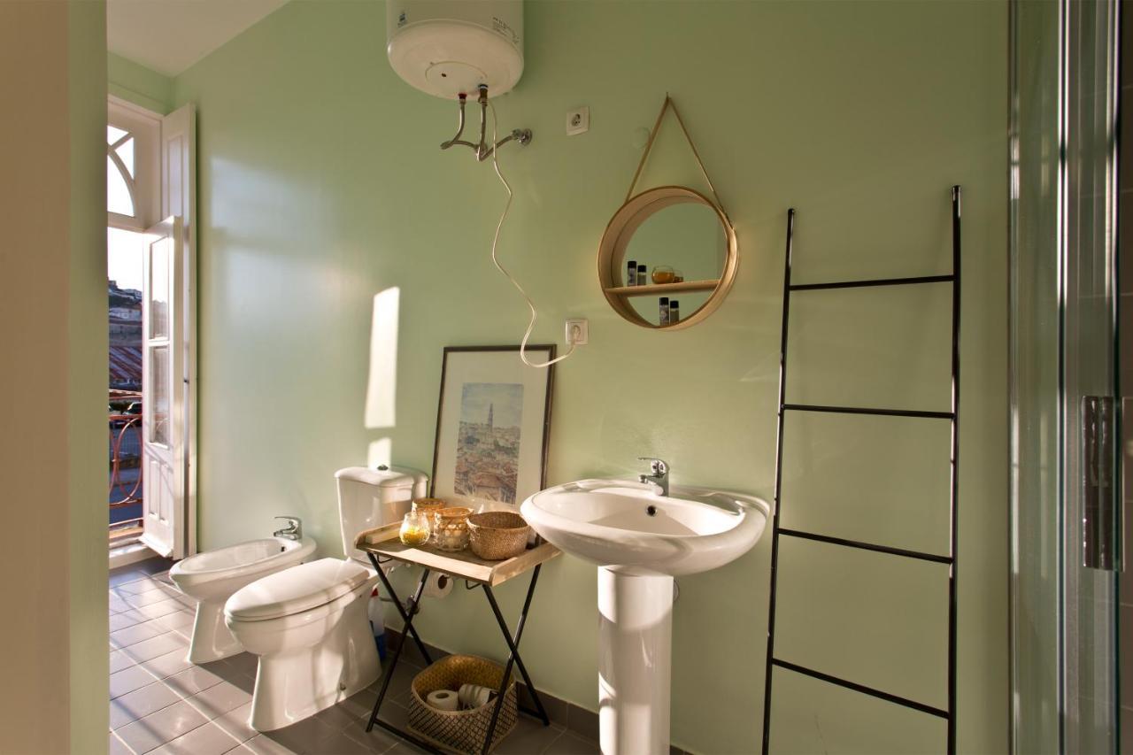 Aposentus - Riverside Miragaia Apartment *