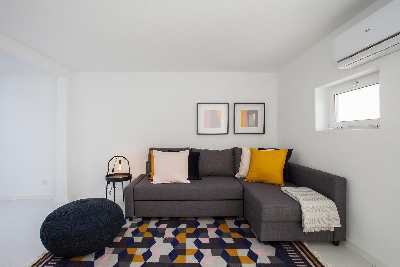 Downtown Cosy Terrace Apartment