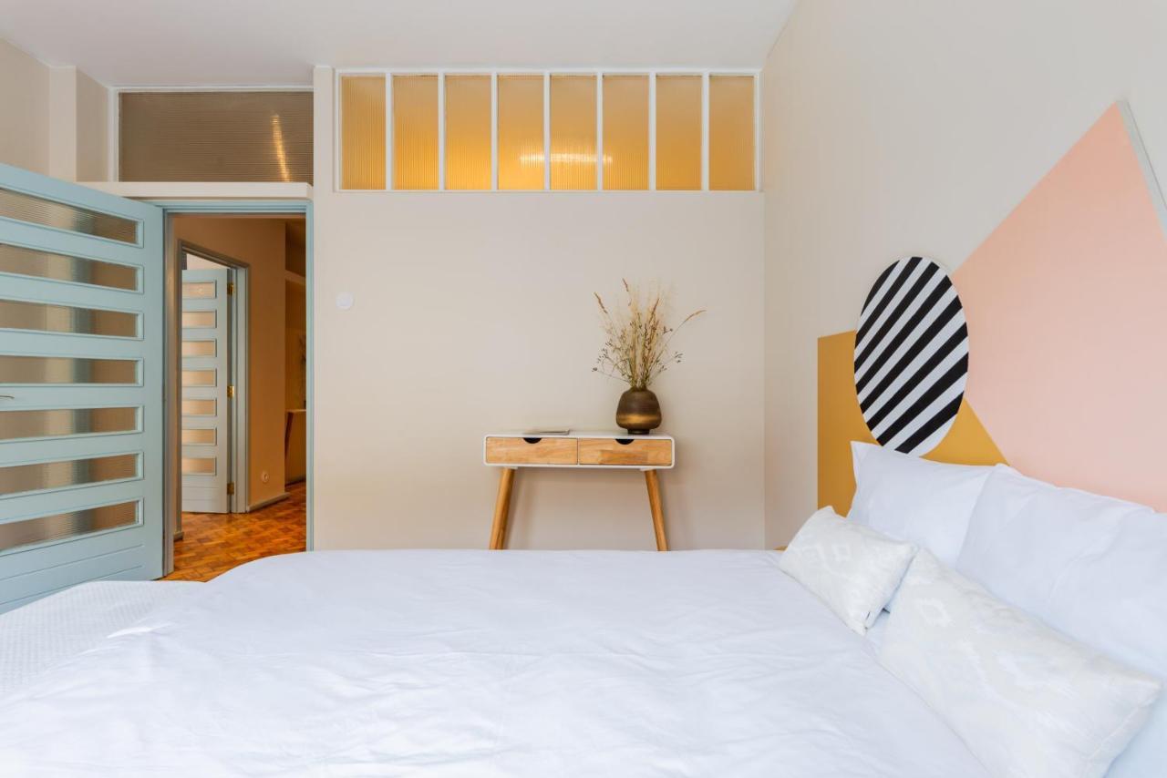Unique Modernist Duplex & Parking * Porto