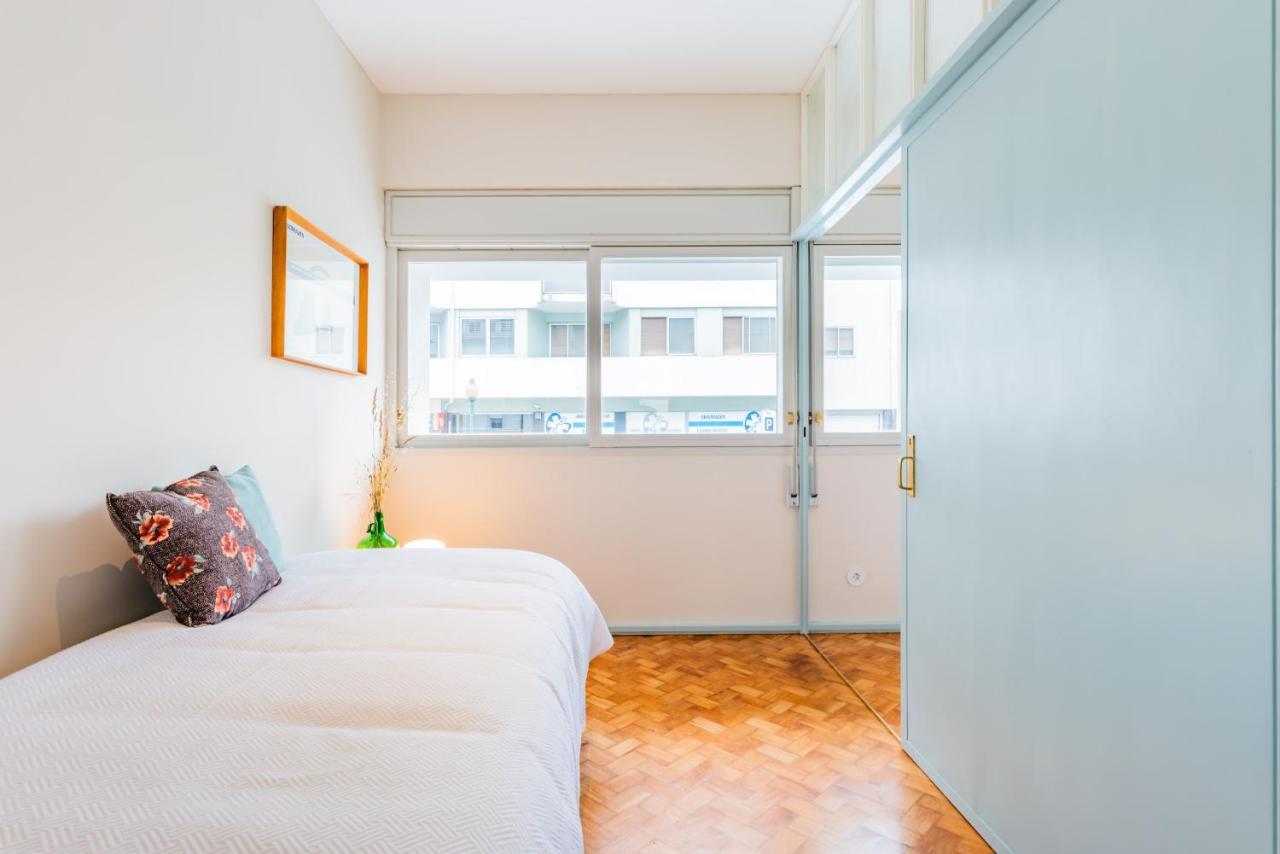 Unique Modernist Duplex & Parking Apartment Porto