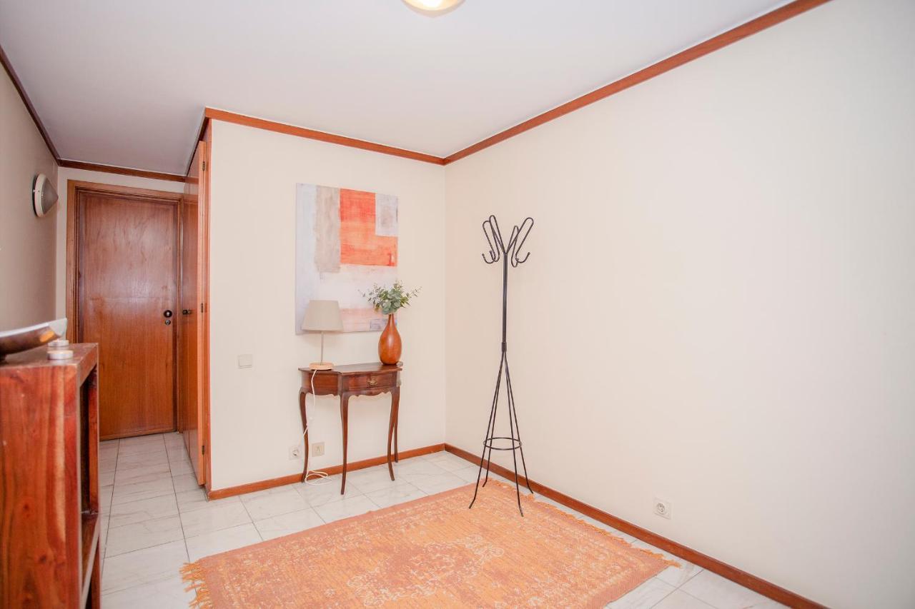 Liiiving In Porto | Sea & River View Apartment Porto