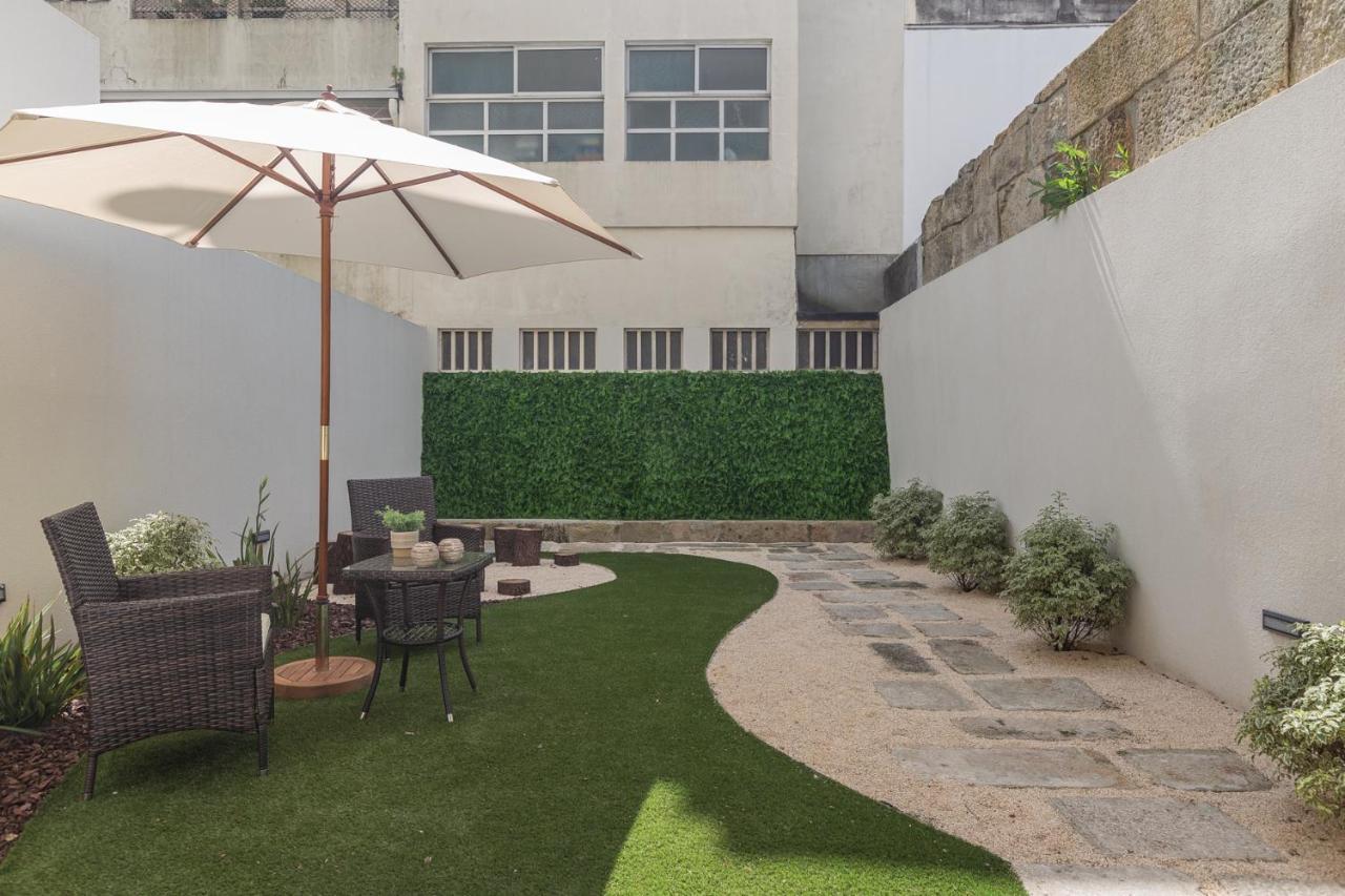 Apartment Charm Luxury House