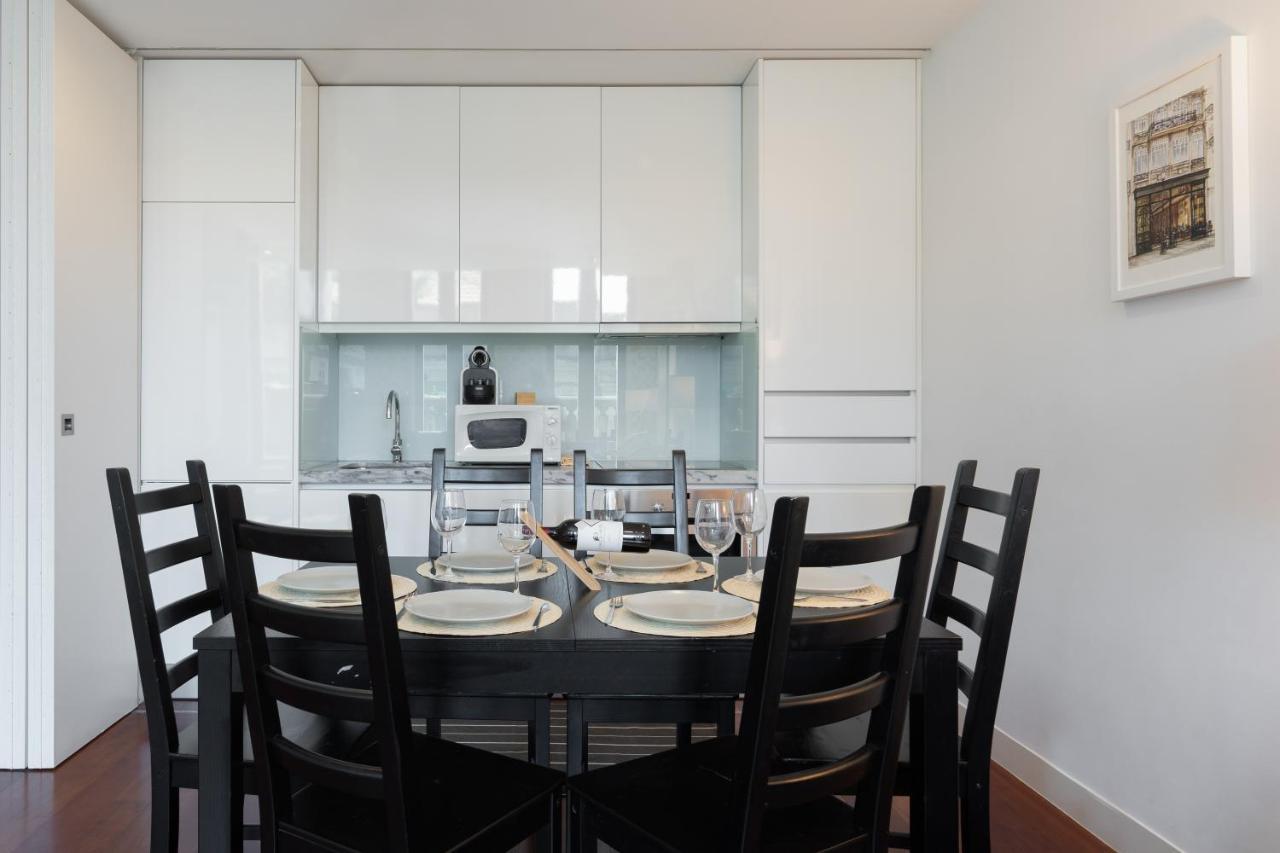 Bright Modern Flats With Balcony - City Center *