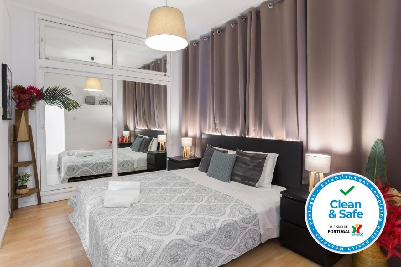 Large Flat W/ Terrace | Ace Location @ Aliados *