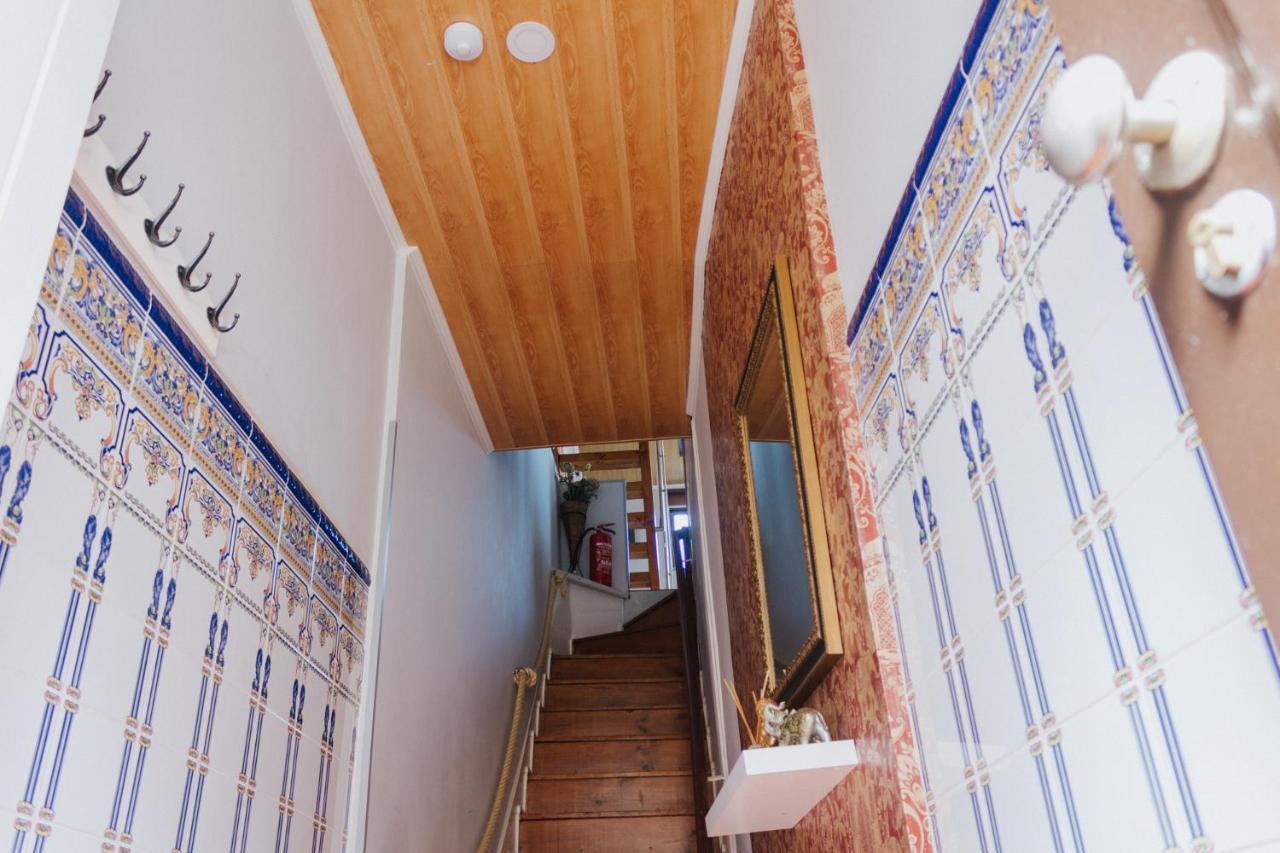 House Romantic *