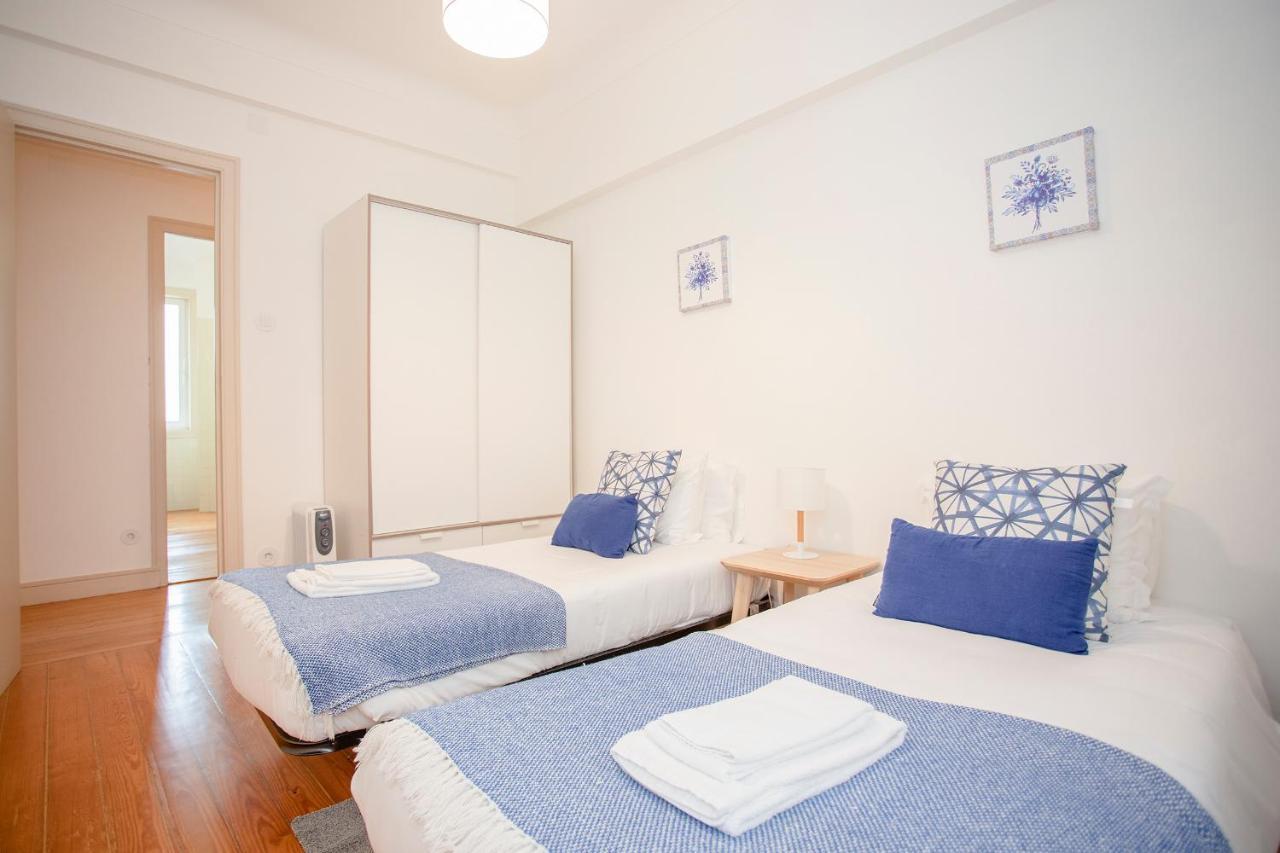 Liiiving In | Light Spacious Apartment *